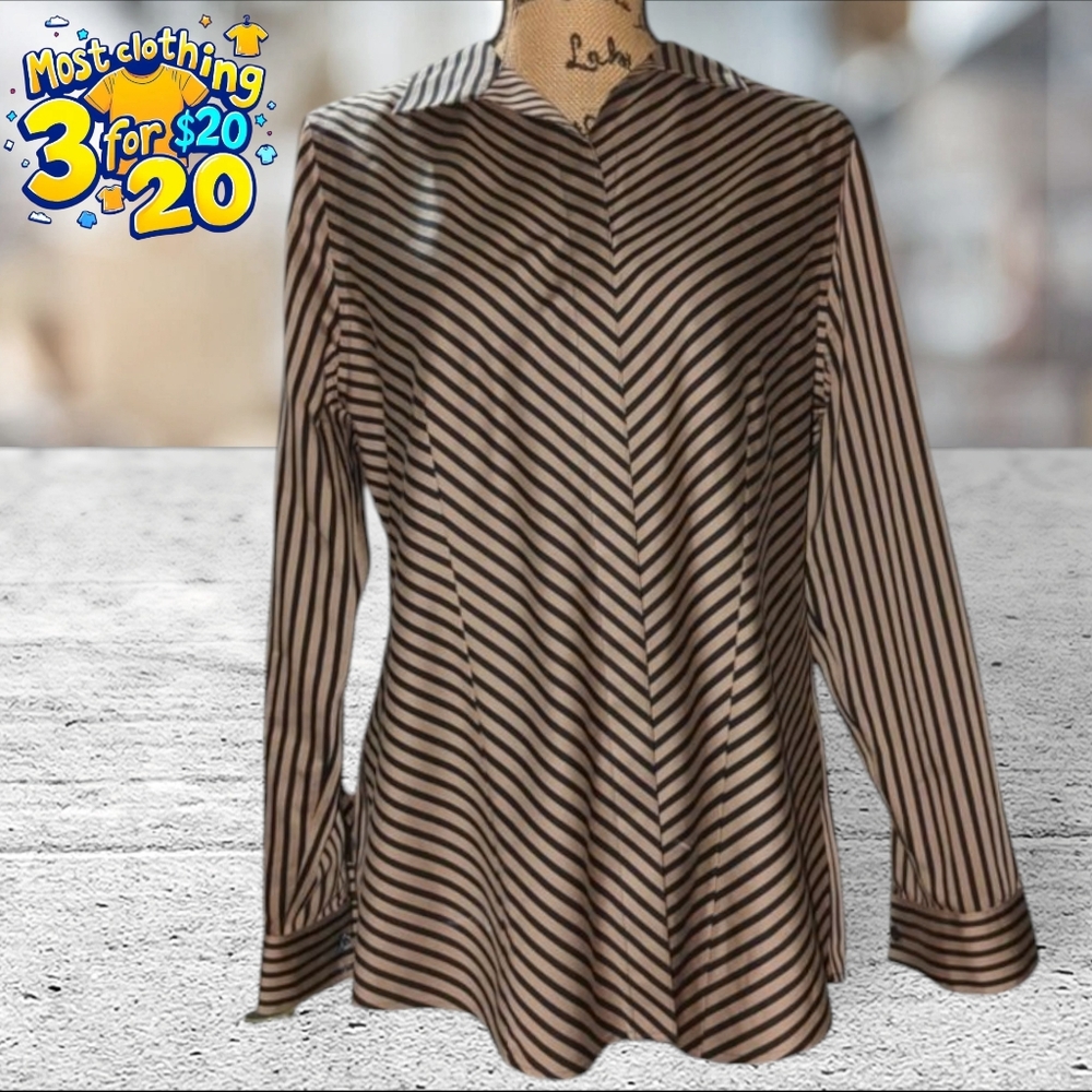 Chico's long sleeve no iron shirt size 1
